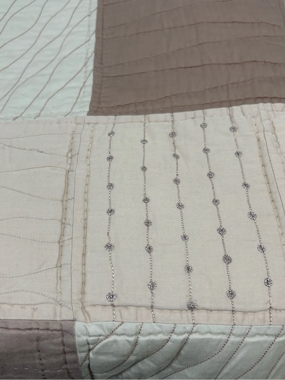 Vtg 90s Patchwork Appliqué Quilt King/CK Pick Stitch Comforter 112x95 Pink Brick